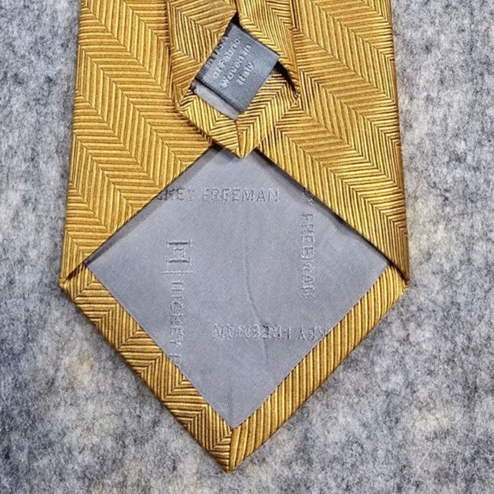 Hickey Freeman 100% Italian Silk Gold Tie Made In USA Herringbone Classic Luxury - Picture 5 of 8